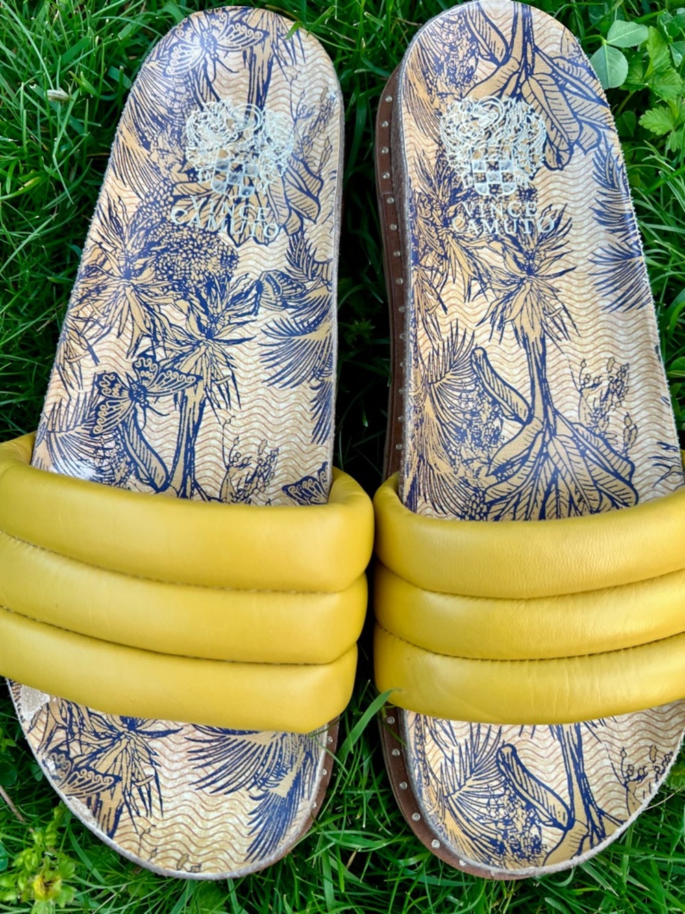 NWOB Vince Camuto Mustard Yellow Quilted Puffer Wedge Cork Slides Sandals 9-1/2 - Picture 2 of 16